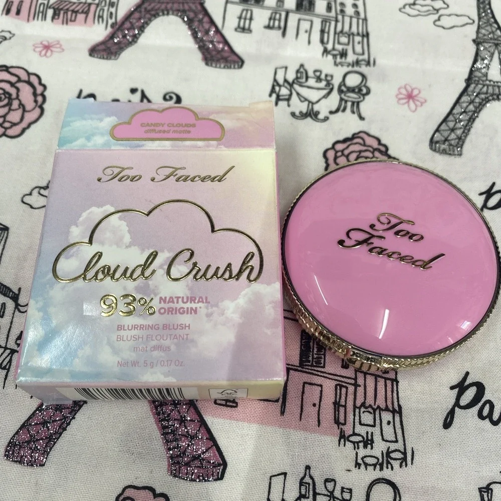 Too Faced Cloud Crush Blurring Blush in Candy Clouds .17 oz New in Box
